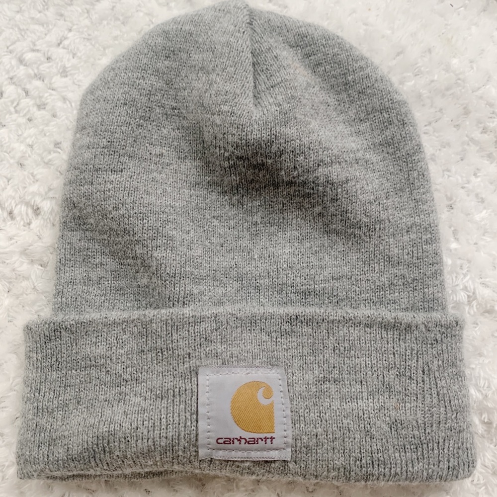 a carhartt beanie